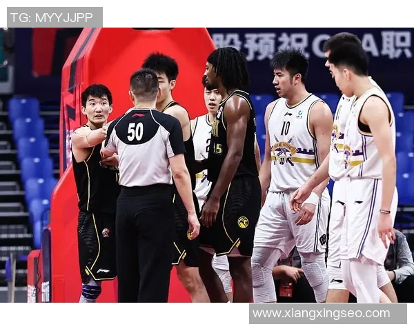 孙铭徽:从青涩新星到篮球场上的领军人物成长之路 孙铭徽:从青涩新星到篮球场上的领军人物成长之路