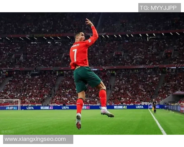 C罗与拜仁的欧冠对决:历史交锋与精彩瞬间回顾 C罗与拜仁的欧冠对决:历史交锋与精彩瞬间回顾