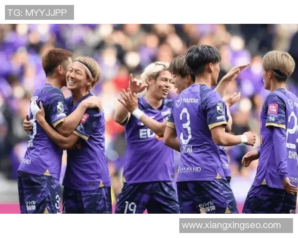 川崎前锋迎战广岛三箭争夺联赛积分巅峰对决即将上演 川崎前锋迎战广岛三箭争夺联赛积分巅峰对决即将上演