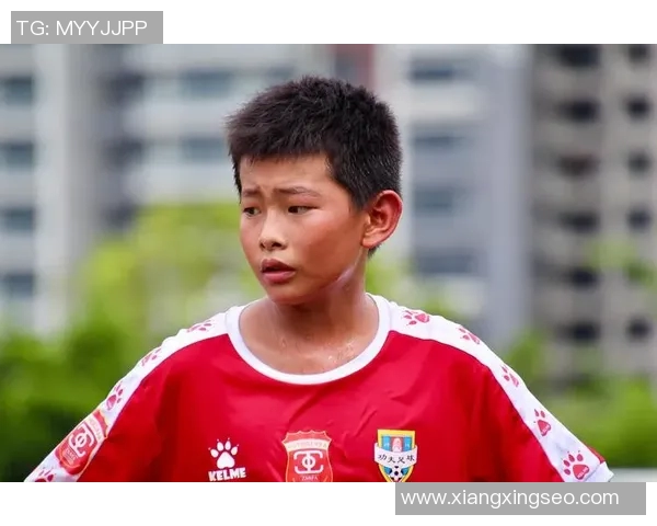 吕迪格的足球之路：从青训到国际舞台的辉煌历程与个人成长故事