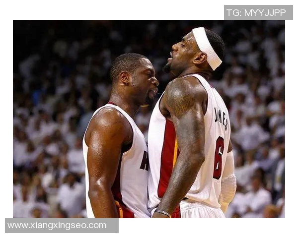 韦德与詹姆斯在2009年季后赛的激烈对决与篮球传奇的交织 韦德与詹姆斯在2009年季后赛的激烈对决与篮球传奇的交织