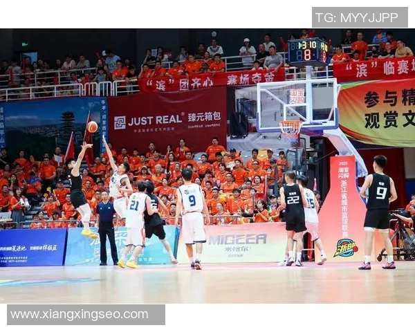 胡金秋的篮球之路：从青涩少年到CBA明星的奋斗历程与荣耀时刻